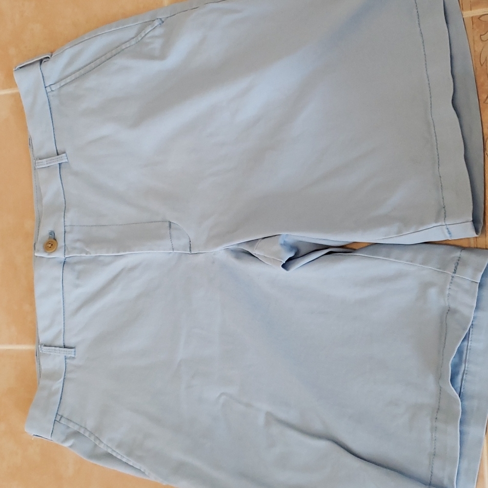 IZOD Stretch Shorts